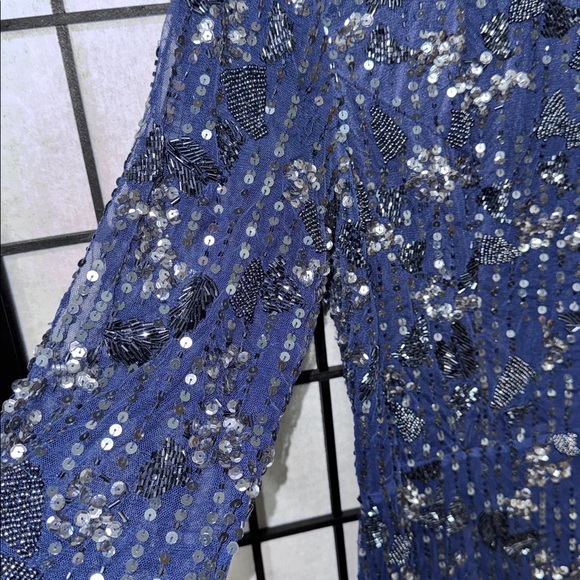 Mac Duggal Embellished High Neck Long Sleeve Midi Dress
Size 12 Brand NWT - Picture 9 of 14